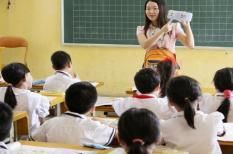 Lương giáo viên càng ngày càng giảm